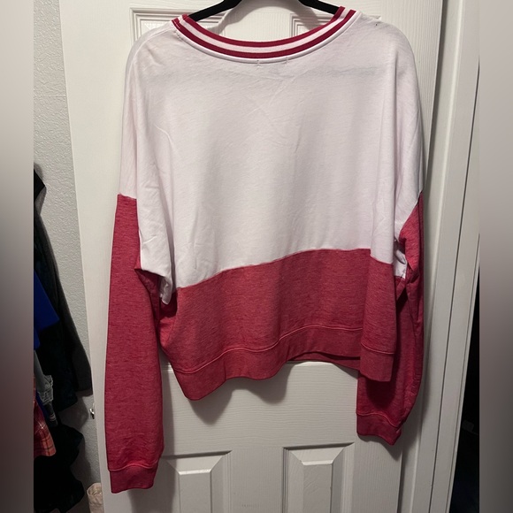 Cropped NASA Sweatshirt - Picture 3 of 5